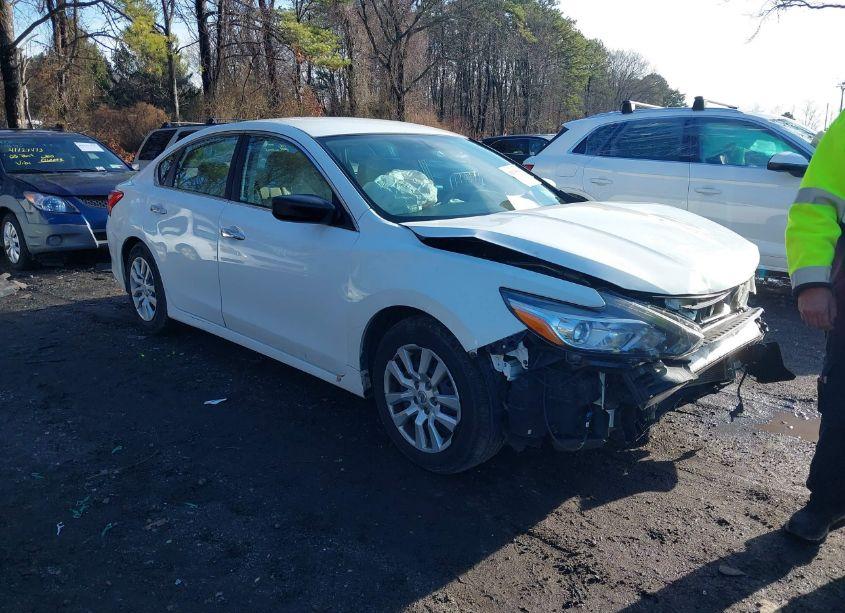 Photo 14 of 2016 Nissan Altima 2.5/2.5 S/2.5 SL/2.5 SR/2.5 SV (VIN 1N4AL3AP7GN312974)