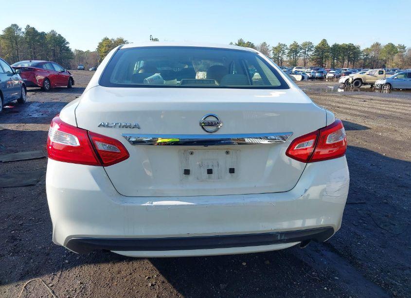 Photo 17 of 2016 Nissan Altima 2.5/2.5 S/2.5 SL/2.5 SR/2.5 SV (VIN 1N4AL3AP7GN312974)