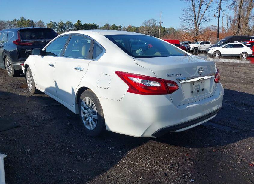 Photo 3 of 2016 Nissan Altima 2.5/2.5 S/2.5 SL/2.5 SR/2.5 SV (VIN 1N4AL3AP7GN312974)