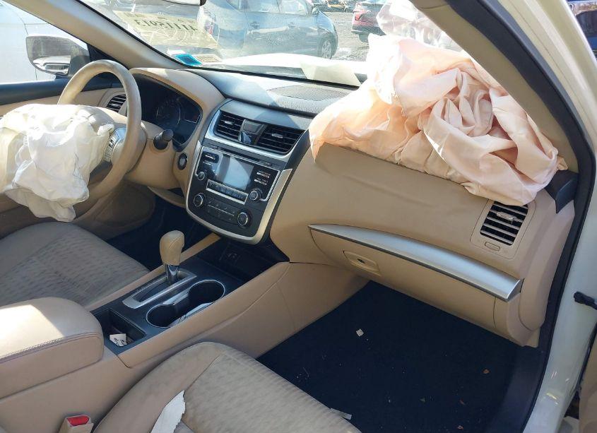 Photo 5 of 2016 Nissan Altima 2.5/2.5 S/2.5 SL/2.5 SR/2.5 SV (VIN 1N4AL3AP7GN312974)