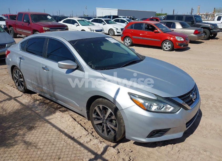 2016 Nissan Altima 2.5 SR (VIN 1N4AL3AP7GN321786) main photo