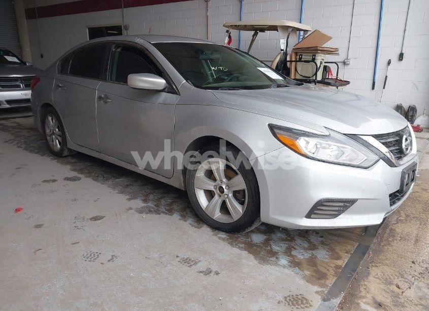 2016 Nissan Altima 2.5/2.5 S/2.5 SL/2.5 SR/2.5 SV (VIN 1N4AL3AP7GN328902) main photo