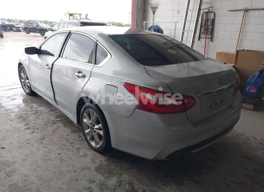 Photo 3 of 2016 Nissan Altima 2.5/2.5 S/2.5 SL/2.5 SR/2.5 SV (VIN 1N4AL3AP7GN328902)