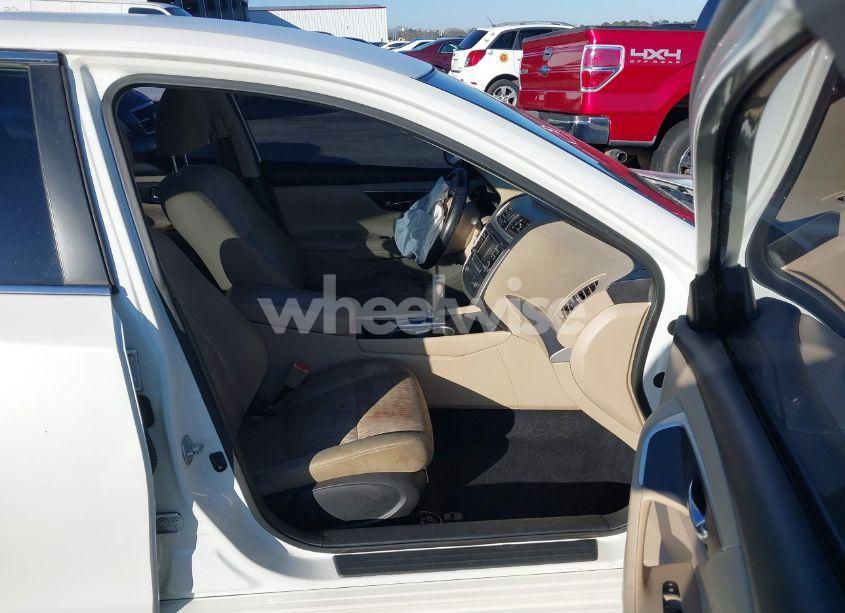 Photo 5 of 2016 Nissan Altima 2.5 S (VIN 1N4AL3AP7GN392910)