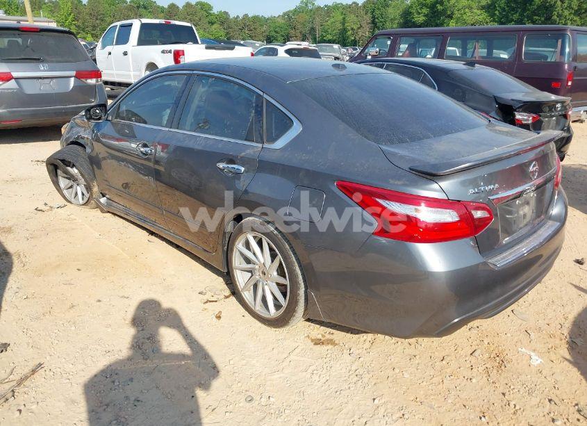 Photo 3 of 2017 Nissan Altima 2.5 SV (VIN 1N4AL3AP7HC112822)