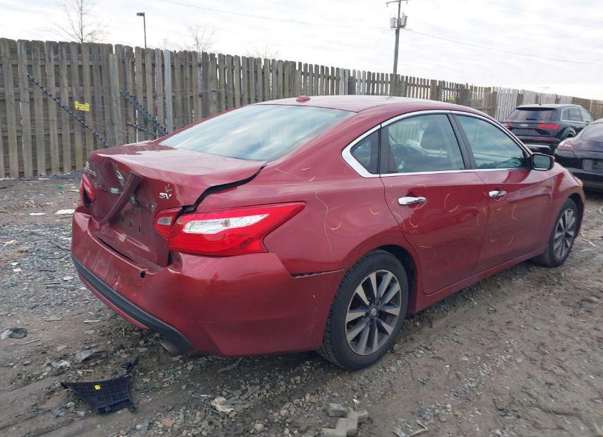 Photo 4 of 2017 Nissan Altima 2.5/2.5 S/2.5 SL/2.5 SR/2.5 SV (VIN 1N4AL3AP7HC112996)