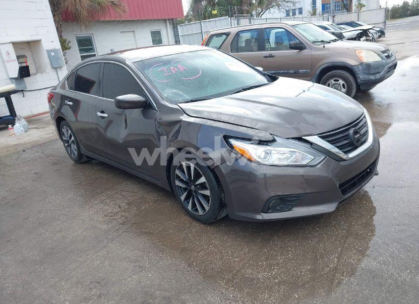 2017 Nissan Altima 2.5/2.5 S/2.5 SL/2.5 SR/2.5 SV (VIN 1N4AL3AP7HC114571) main photo