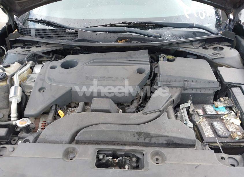 Photo 10 of 2017 Nissan Altima 2.5/2.5 S/2.5 SL/2.5 SR/2.5 SV (VIN 1N4AL3AP7HC114571)