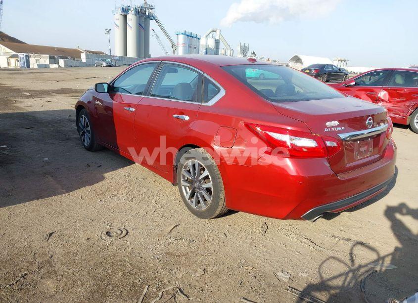 Photo 3 of 2017 Nissan Altima 2.5/2.5 S/2.5 SL/2.5 SR/2.5 SV (VIN 1N4AL3AP7HC120984)