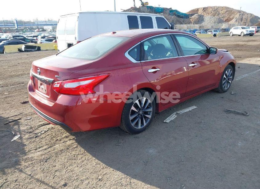 Photo 4 of 2017 Nissan Altima 2.5/2.5 S/2.5 SL/2.5 SR/2.5 SV (VIN 1N4AL3AP7HC120984)