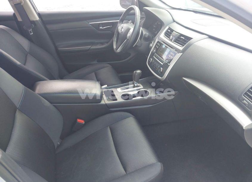 Photo 5 of 2017 Nissan Altima 2.5 SR (VIN 1N4AL3AP7HC126624)