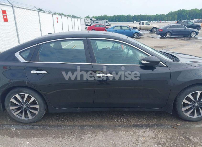 Photo 13 of 2017 Nissan Altima 2.5 SV (VIN 1N4AL3AP7HC132911)