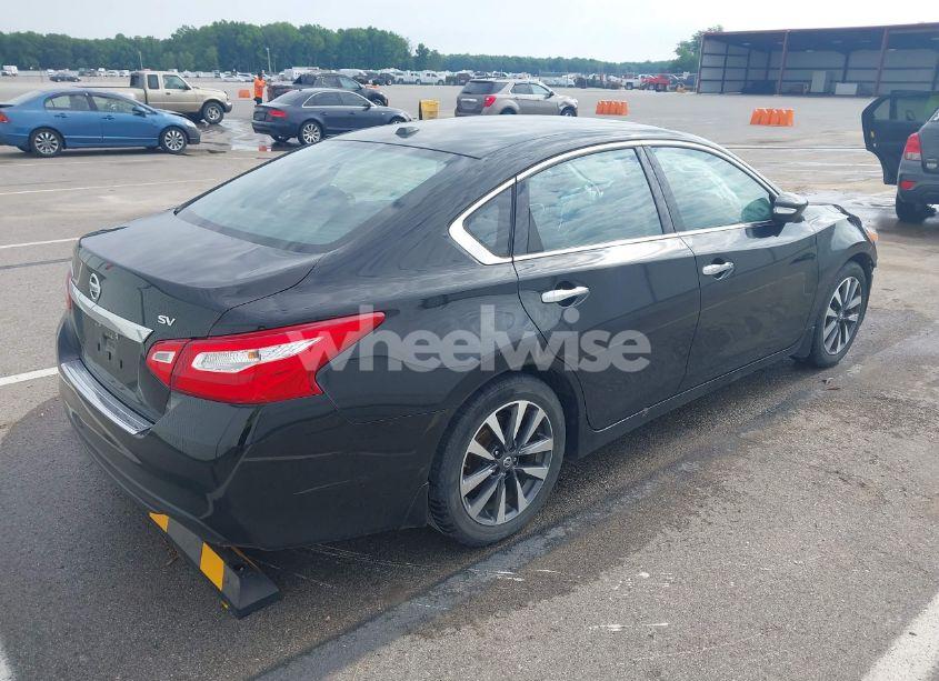 Photo 4 of 2017 Nissan Altima 2.5 SV (VIN 1N4AL3AP7HC132911)