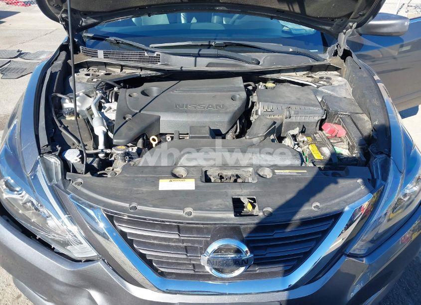 Photo 10 of 2017 Nissan Altima 2.5 SR (VIN 1N4AL3AP7HC133329)