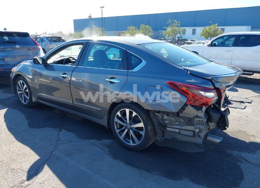 Photo 3 of 2017 Nissan Altima 2.5 SR (VIN 1N4AL3AP7HC133329)