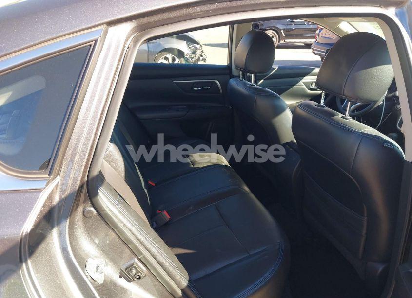 Photo 8 of 2017 Nissan Altima 2.5 SR (VIN 1N4AL3AP7HC133329)