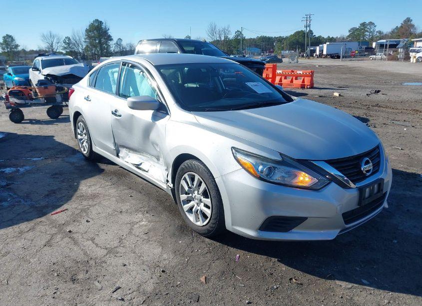 2017 Nissan Altima 2.5 S (VIN 1N4AL3AP7HC155007) main photo