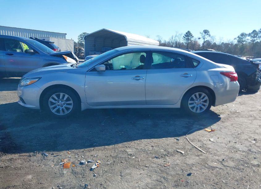 Photo 14 of 2017 Nissan Altima 2.5 S (VIN 1N4AL3AP7HC155007)
