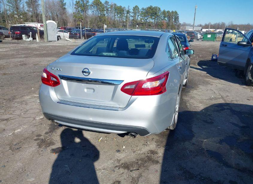 Photo 4 of 2017 Nissan Altima 2.5 S (VIN 1N4AL3AP7HC155007)
