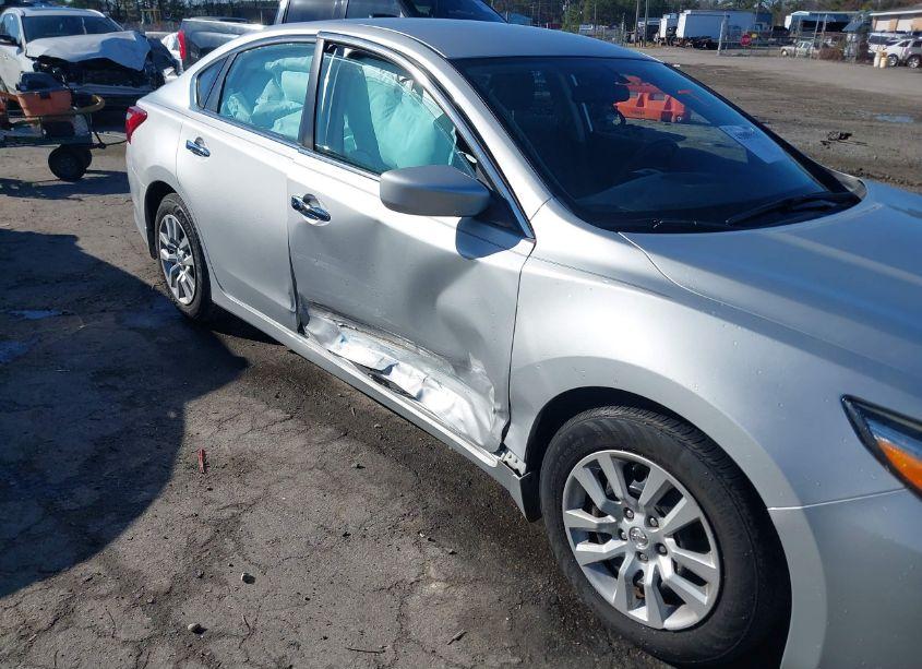Photo 6 of 2017 Nissan Altima 2.5 S (VIN 1N4AL3AP7HC155007)