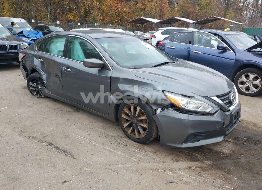 2017 Nissan Altima 2.5 SV (VIN 1N4AL3AP7HC158277) main photo