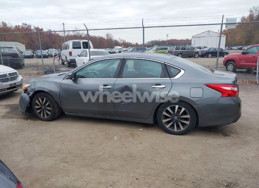 Photo 14 of 2017 Nissan Altima 2.5 SV (VIN 1N4AL3AP7HC158277)
