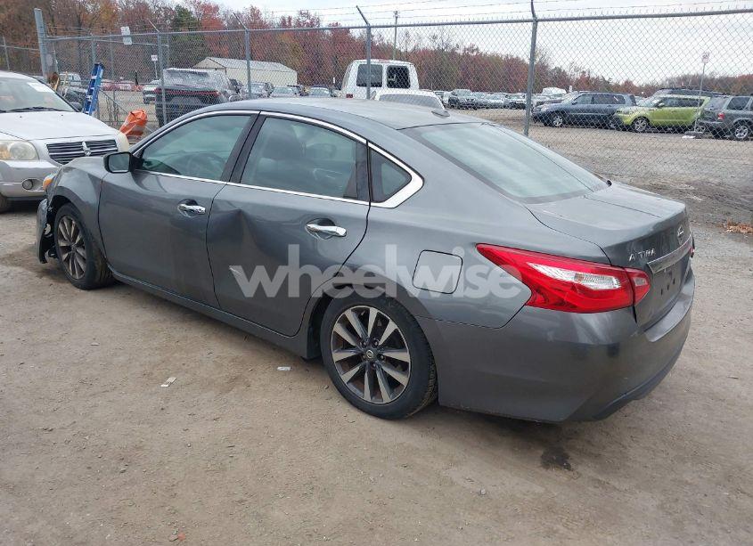 Photo 3 of 2017 Nissan Altima 2.5 SV (VIN 1N4AL3AP7HC158277)