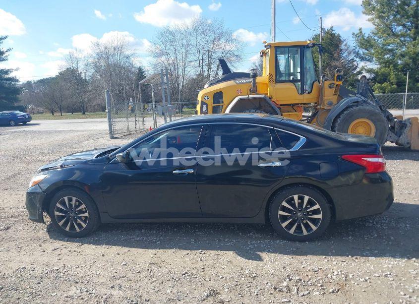 Photo 14 of 2017 Nissan Altima 2.5 SV (VIN 1N4AL3AP7HC168694)