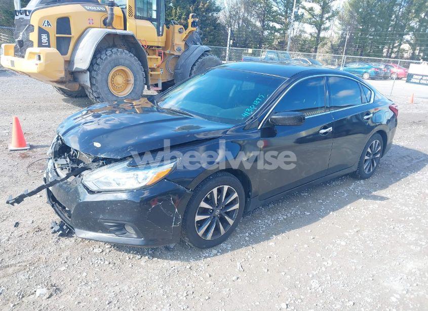 Photo 2 of 2017 Nissan Altima 2.5 SV (VIN 1N4AL3AP7HC168694)