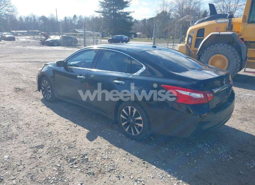 Photo 3 of 2017 Nissan Altima 2.5 SV (VIN 1N4AL3AP7HC168694)