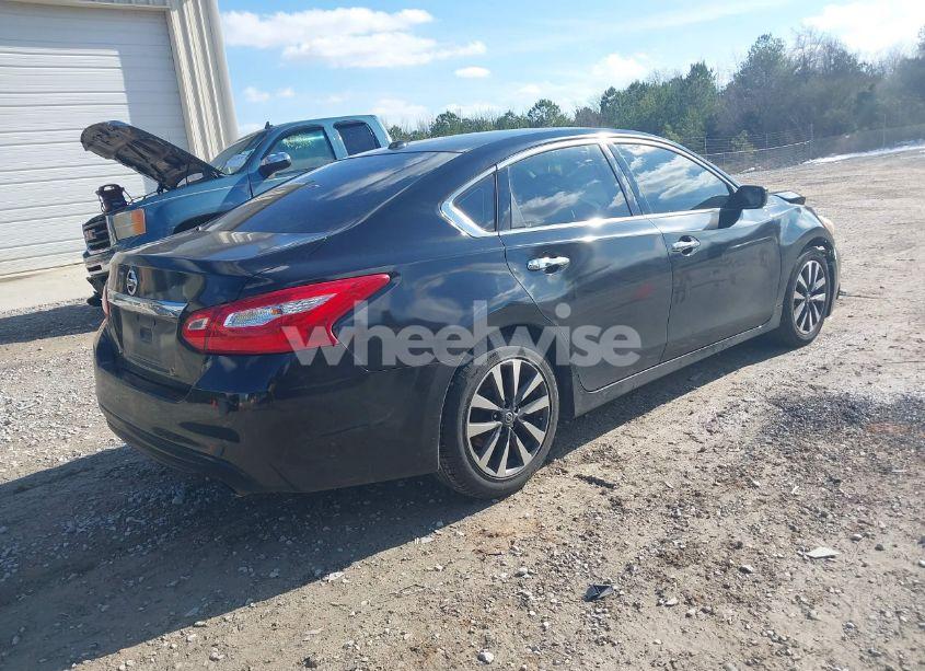 Photo 4 of 2017 Nissan Altima 2.5 SV (VIN 1N4AL3AP7HC168694)