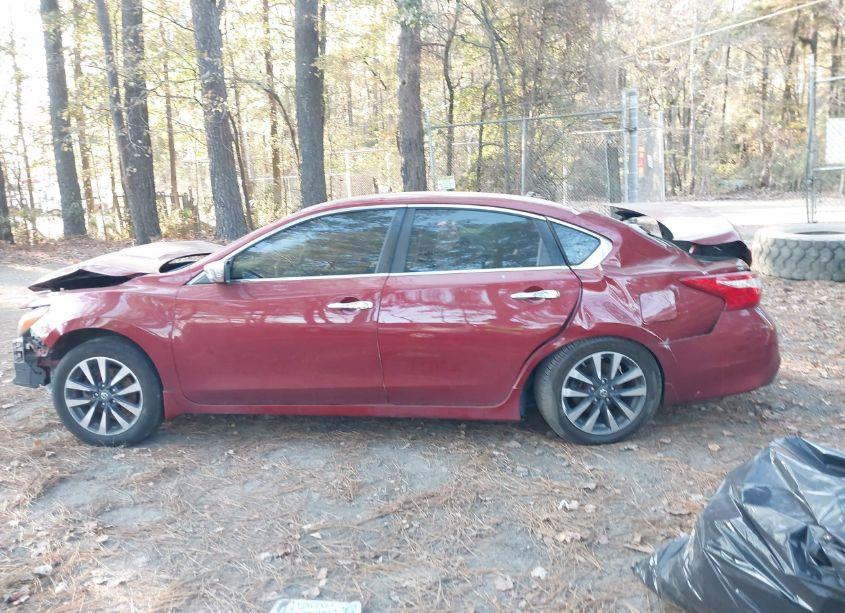 Photo 15 of 2017 Nissan Altima 2.5 SV (VIN 1N4AL3AP7HC170994)