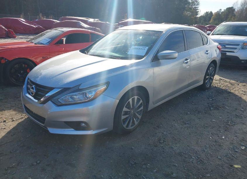 Photo 2 of 2017 Nissan Altima 2.5 SV (VIN 1N4AL3AP7HC178044)