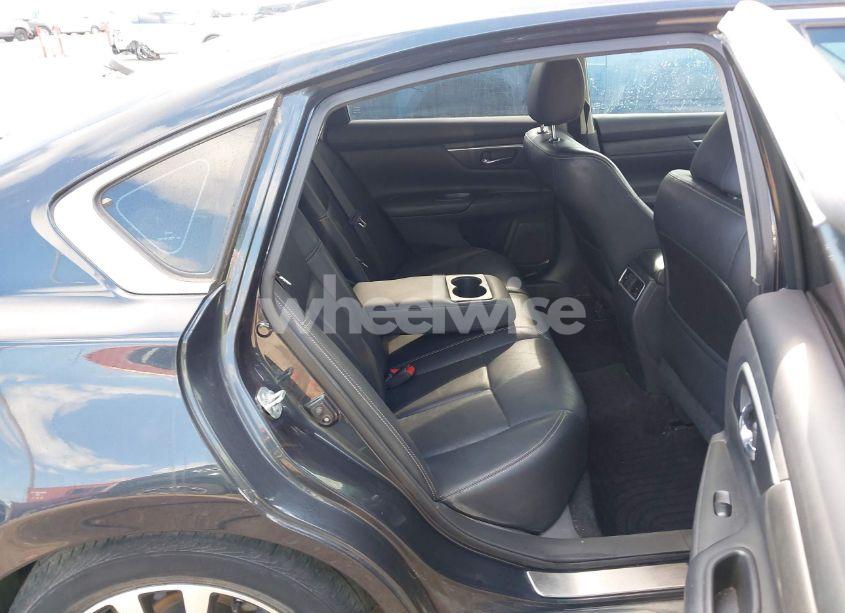 Photo 8 of 2017 Nissan Altima 2.5 SL (VIN 1N4AL3AP7HC188394)