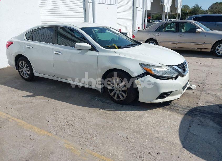 2017 Nissan Altima 2.5 S (VIN 1N4AL3AP7HC198164) main photo