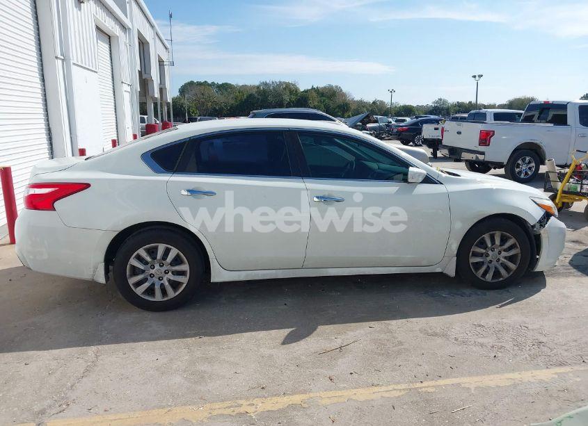 Photo 13 of 2017 Nissan Altima 2.5 S (VIN 1N4AL3AP7HC198164)