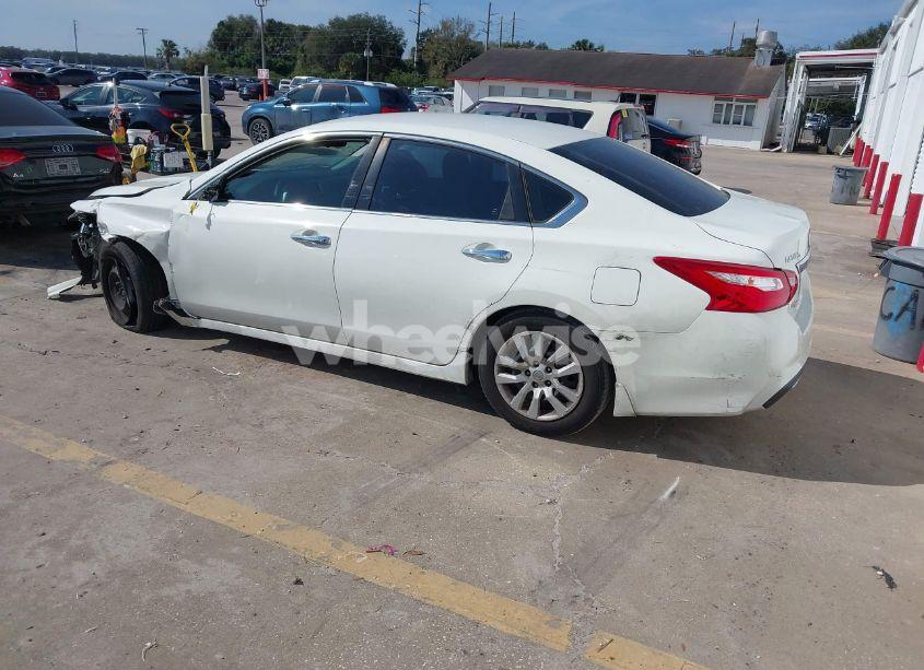 Photo 3 of 2017 Nissan Altima 2.5 S (VIN 1N4AL3AP7HC198164)