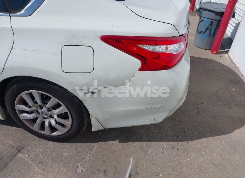 Photo 6 of 2017 Nissan Altima 2.5 S (VIN 1N4AL3AP7HC198164)