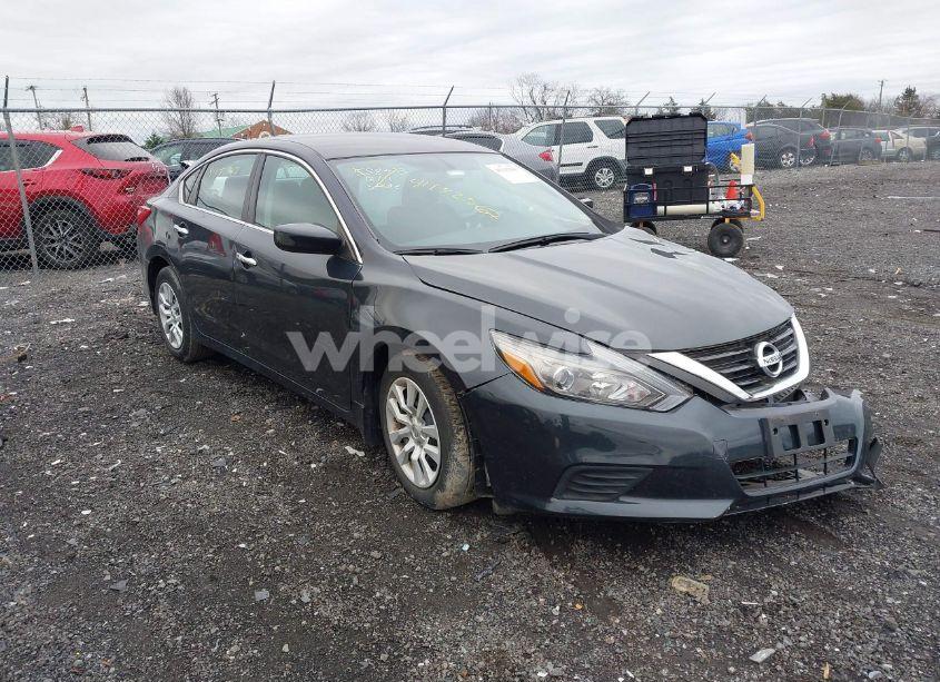 2017 Nissan Altima 2.5 S (VIN 1N4AL3AP7HC199458) main photo