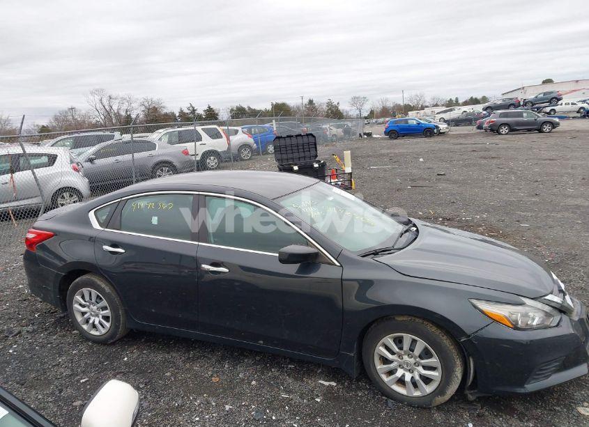 Photo 12 of 2017 Nissan Altima 2.5 S (VIN 1N4AL3AP7HC199458)