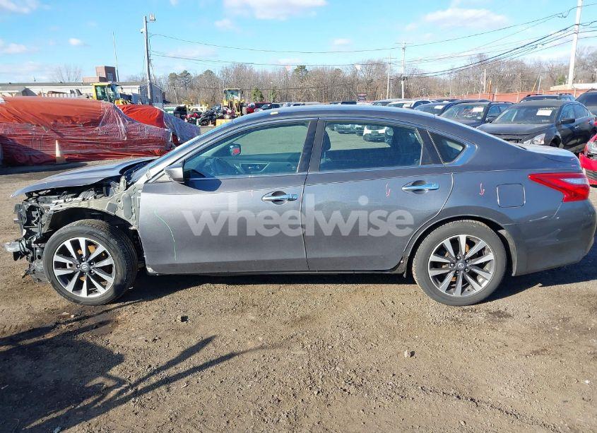 Photo 15 of 2017 Nissan Altima 2.5 SV (VIN 1N4AL3AP7HC202665)