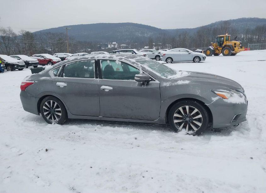 Photo 13 of 2017 Nissan Altima 2.5 SL (VIN 1N4AL3AP7HC217795)