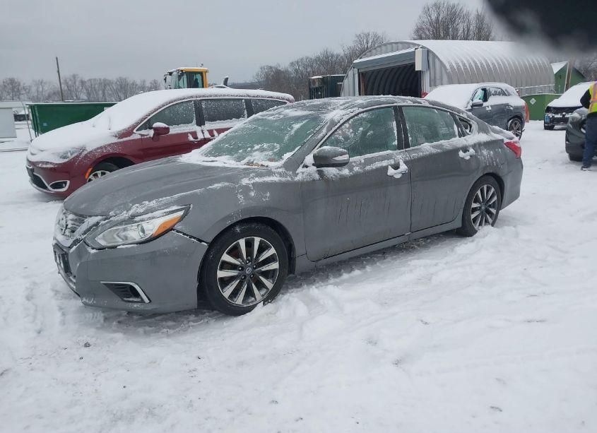 Photo 2 of 2017 Nissan Altima 2.5 SL (VIN 1N4AL3AP7HC217795)