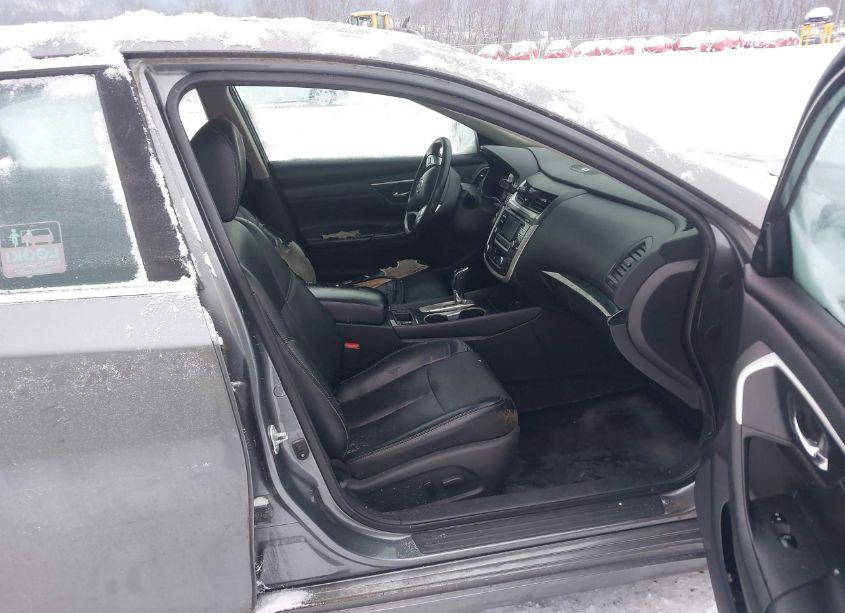 Photo 5 of 2017 Nissan Altima 2.5 SL (VIN 1N4AL3AP7HC217795)