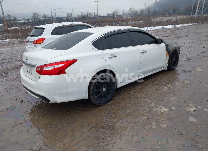 Photo 4 of 2017 Nissan Altima 2.5 S (VIN 1N4AL3AP7HC219160)