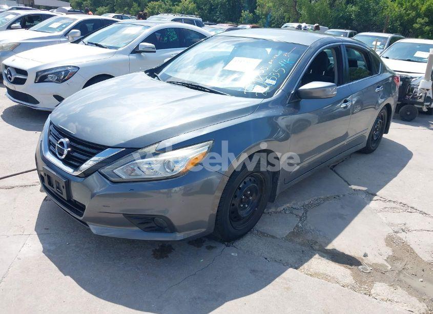 Photo 2 of 2017 Nissan Altima 2.5 S (VIN 1N4AL3AP7HC220535)