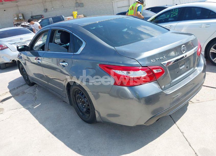 Photo 3 of 2017 Nissan Altima 2.5 S (VIN 1N4AL3AP7HC220535)