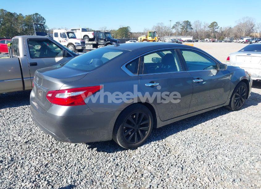 Photo 4 of 2017 Nissan Altima 2.5 SV (VIN 1N4AL3AP7HC227386)