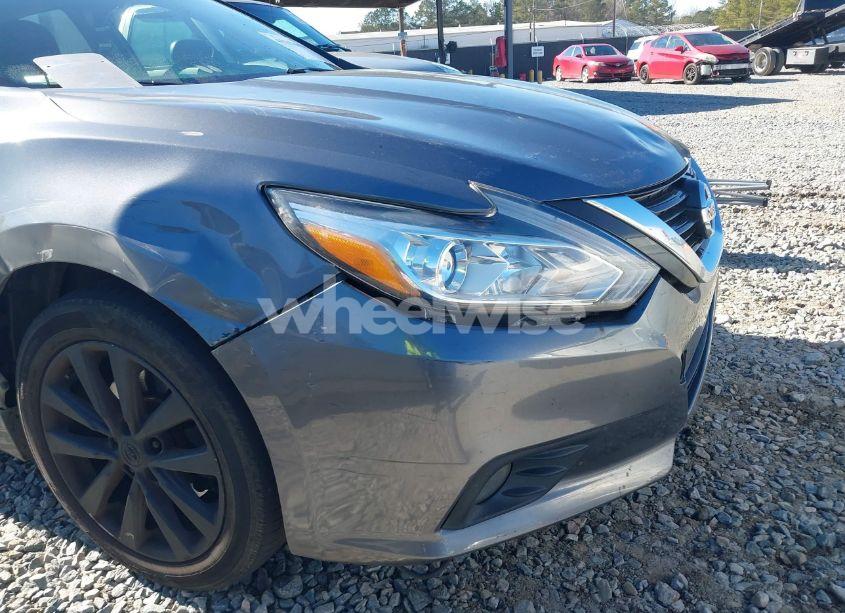 Photo 6 of 2017 Nissan Altima 2.5 SV (VIN 1N4AL3AP7HC227386)