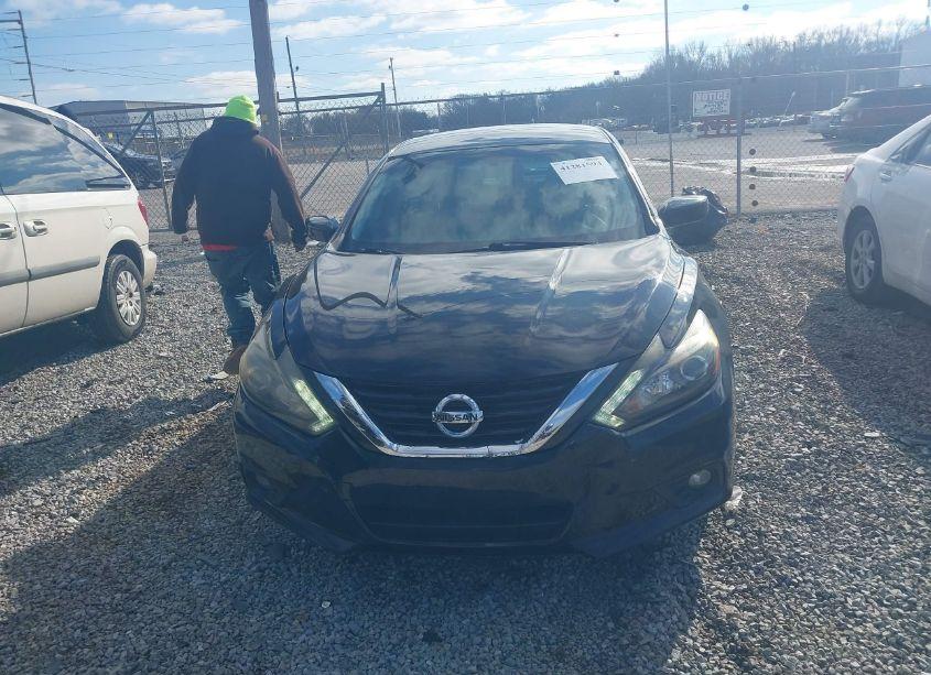 Photo 12 of 2017 Nissan Altima 2.5 SR (VIN 1N4AL3AP7HC229025)